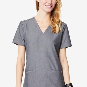 Figs Casma Three-Pocket Scrub Top